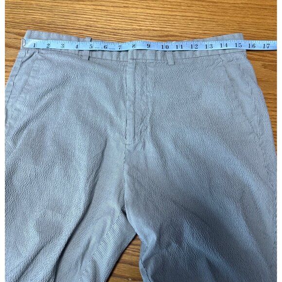 Theory Men's Pin Stripe Chino Shorts Size 31 - Picture 6 of 7
